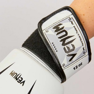 Перчатки боксерские Венум:
Материал: искусственная кожа (FLEX)
Цвет: Белый с ч. . фото 7