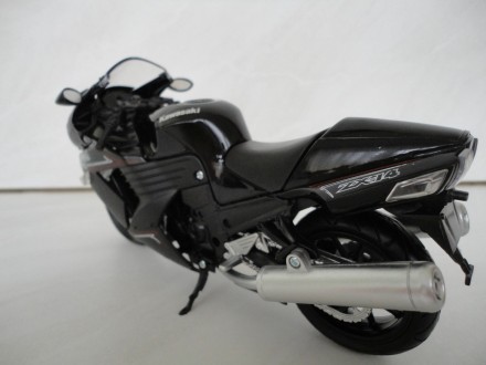 Продам хорошої якості моделі мотоциклів фірми виробник New Ray

1. 1:12 Kawasa. . фото 9