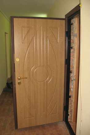 Двері в квартіру
Характеристика:
Рама проф.труба 60х40
Створка труба 30х20 Ли. . фото 10