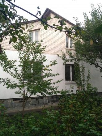 Продам часть дома в Житомире улица Саенко возле ресторана Петроград, 2 этажа,5 к. Аэропорт. фото 2