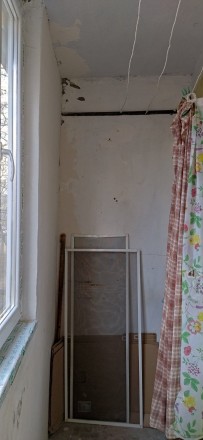 Бронированная дверь балкон застеклён мебель холодильник бойлер стиральная машина. Поселок Котовского. фото 10