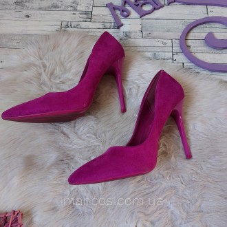 Туфли Comer розовые фуксия на шпильке
в идеальном состоянии
Размер 38,по стельке. . фото 4