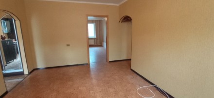 Внимание! Срочная продажа! Документы готовы! Большая 4-комн кв-ра с АВТОНОМНЫМ О. Луганск. фото 1 Внимание! Срочная продажа! Документы готовы! Большая 4-комн кв-ра с АВТОНОМНЫМ О. Луганск. фото 1