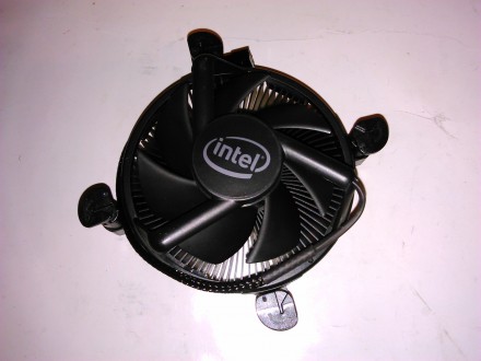 БЕЗ ТОРГА!

Продаю НОВЫЕ, оригинальные кулера + радиатор Intel из комплектов с. . фото 3
