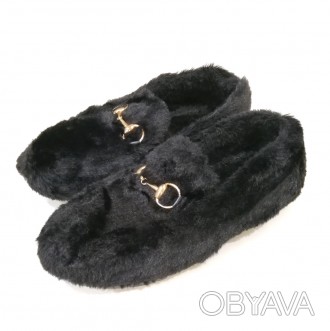 Тапочки мокасины женские черные с мехом.
Домашняя обувь в интернет-магазине Modn. . фото 1