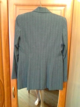Продам фирменный пиджак для женщин Yumi_Mazao Paris 46 р.( на бирке 40 европ. ра. . фото 4