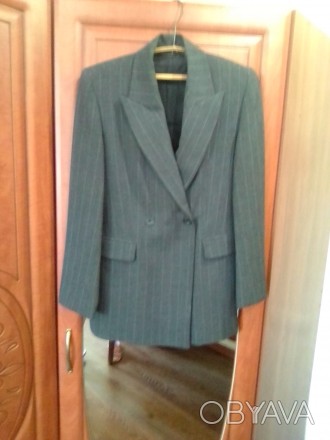 Продам фирменный пиджак для женщин Yumi_Mazao Paris 46 р.( на бирке 40 европ. ра. . фото 1
