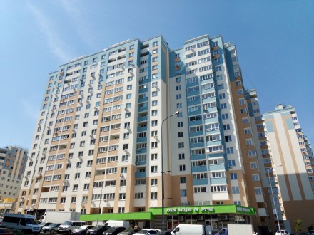 40-20 м2 1 эт, Данченко н/ф, фасад рядом Липинка. Виноградарь. фото 8 40- 20-13 м2 1 эт, зараз є 2 окремих кабинета Данченко н/ф, фасад рядом Липинка. Виноградарь. фото 8