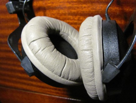 Амбушюри для навушників з натуральної шкіри

- Handmade in Ukraine -

Люба м. . фото 4