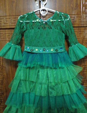 Зеленое детское пышное платье "Ёлочка"  - детское нарядное платье на у. . фото 3