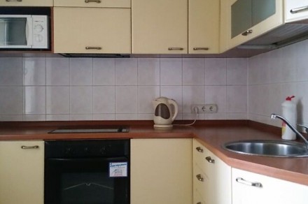 4-к квартира 103 кв.м., ул. Ревуцкого 13, м. Харьковская, Дарницкий р-н, рядом озеро Солнечное. Киев. фото 1 4-к квартира 103 кв.м., ул. Ревуцкого 13, м. Харьковская, Дарницкий р-н, рядом озеро Солнечное. Киев. фото 1