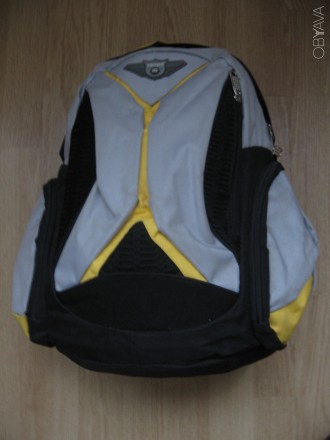 Рюкзак подросковый Ground (серо-желтый)

отличное качество, крепкий
Производс. . фото 2