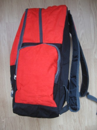 Рюкзак подростковый Olli (красный)

Материал: нейлон
Размер  45 – 30 - . . фото 4