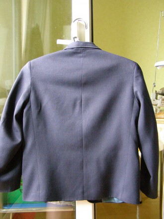 Темно-синего цвета в отличном состоянии : пиджак 134/72, жилет и брюки. Длина бр. . фото 3
