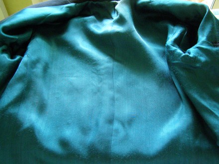 Темно-синего цвета в отличном состоянии : пиджак 134/72, жилет и брюки. Длина бр. . фото 6