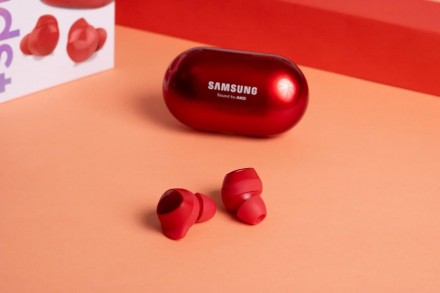 Наушники Samsung Galaxy Buds+ - это новое поколение беспроводных наушников от Sa. . фото 10