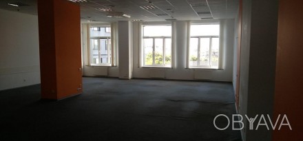 Офисы, 300 м.кв.. Центр. фото 1 Аренда просторного офиса в центре Киева в Бизнес центре класса " В + " по адресу. Центр. фото 1