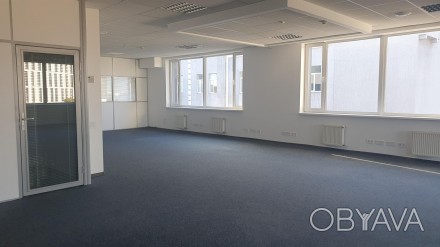 Офисы, 380 м.кв.. Центр. фото 1 Аренда светлого офиса в центре Киева в Бизнес центре класса " В + " по адресу ул. Центр. фото 1