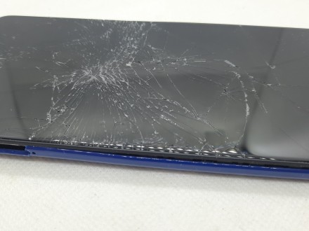 
Смартфон б/у Xiaomi Redmi 8 4/64 Blue на запчасти #8140
- в ремонте был
- экран. . фото 4
