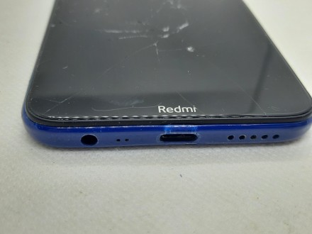 
Смартфон б/у Xiaomi Redmi 8 4/64 Blue на запчасти #8140
- в ремонте был
- экран. . фото 8