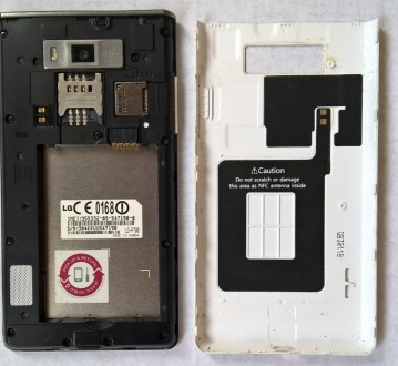 LG P700 б/ушный сенсорный телефон белого цвета в отличном косметическом и рабоче. . фото 4
