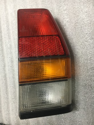 Фонарь задний внешний правый Volkswagen Polo II ,86C, хэтчбек,1982-1990,оригинал. . фото 6