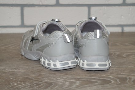 Новая стильная модель детских кроссовок с оригинальным внешним видом и отличным . . фото 8