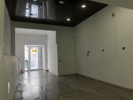 Аренда 32 кв.м. Фасад. м. Шулявская. Без%. Киев. фото 1 Аренда 32 кв.м. Фасад. м. Шулявская. Без%. Киев. фото 1