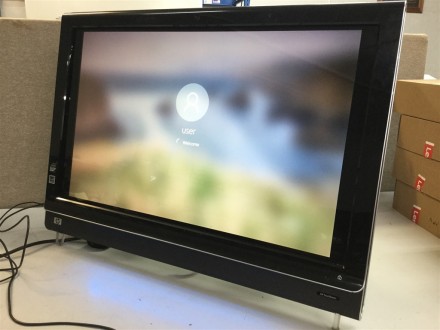 HP TouchSmart IQ800 , с явно мультимедийным подходом и с высоким разрешением, ка. . фото 6