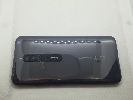 
Смартфон б/у Xiaomi Redmi 8 4/64GB Onyx Black #8157 на запчасти
- в ремонте не . . фото 8