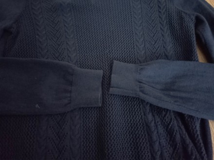 Стильный  красивый женский ажурный свитер от известного бренда, впереди красивая. . фото 7