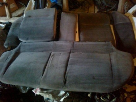 Задний диван седушка со спинкой Опель Омега седан
 
Б/в в хорошому стані. Дост. . фото 2