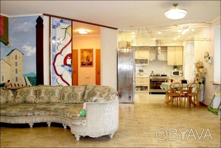 Продам шикарную 5-к квартиру ( 230м2) в новом доме на Солнечном, ул. Белостоцкого
