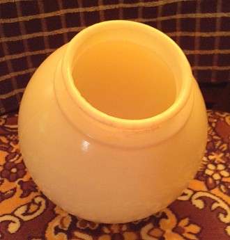 Продам непрозрачный плафон, изготовленный в СССР в виде шара молочно-белого цвет. . фото 7