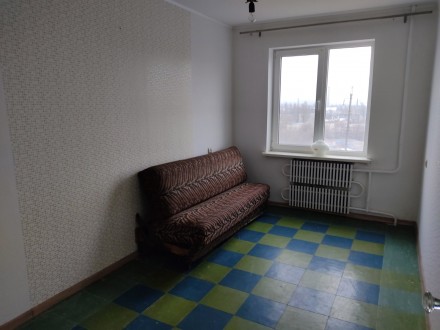 Квартира находится на ул Дементьева, с раздельными комнатами, в наличии есть див. Амур. фото 10