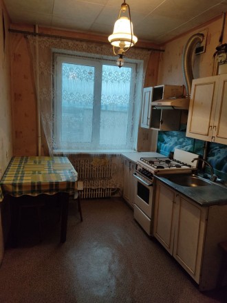 Квартира находится на ул Дементьева, с раздельными комнатами, в наличии есть див. Амур. фото 16