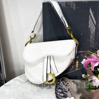 
В наявності Жіноча сумка Клатч в стилі Dior Діор
Відмінної якості
Колір білий
Т. . фото 2
