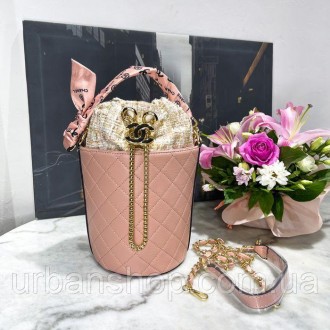 
Жіноча сумка Клатч у стилі Chanel Шанель
Відмінної якості
Колір фіолетовий, пуд. . фото 2