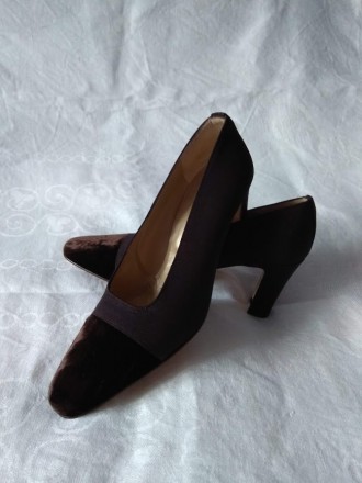 Нові, елегантні, італійські туфлі Via Roma, роз. 37,5-38, устілка 24,5 см., висо. . фото 2