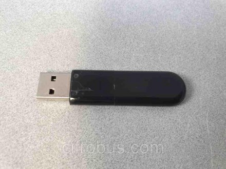 USB карта размером 1 Gb — запоминающее устройство, использующее в качестве носит. . фото 2