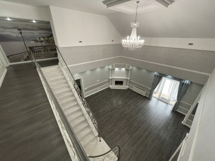 Продам элитный дом у моря 
в Совиньоне 


Дом 2 уровня, 
построен из крымск. . фото 12