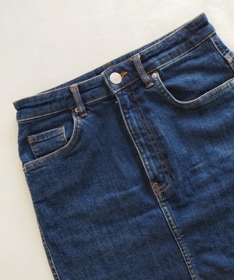 Синяя джинсовая мини юбочка классического прямого покроя от популярного испанско. . фото 10