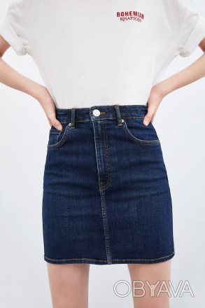 Синяя джинсовая мини юбочка классического прямого покроя от популярного испанско. . фото 1