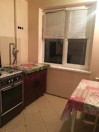 Продам 3х к.кв. Шуменскмй у.Парковая 2 этаж жилое состояние. Херсон. фото 1 Продам 3х к.кв. Шуменскмй у.Парковая 2 этаж жилое состояние. Херсон. фото 1