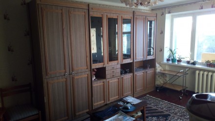 Стенка с трех частей. Николаев. фото 1 Стенка с трех частей. Николаев. фото 1