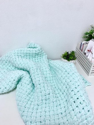 Вязаный плюшевый плед - одеяло ручная робота 85*85 см. Ивано-Франковск. фото 1 Вязаный плюшевый плед - одеяло ручная робота 85*85 см. Ивано-Франковск. фото 1