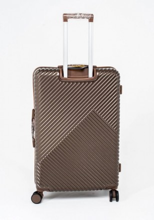 Предлагаем к покупке среднего размера пластиковый чемодан Wings WN01 польского п. . фото 4