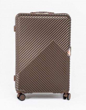 Предлагаем к покупке среднего размера пластиковый чемодан Wings WN01 польского п. . фото 2