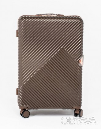 Предлагаем к покупке среднего размера пластиковый чемодан Wings WN01 польского п. . фото 1