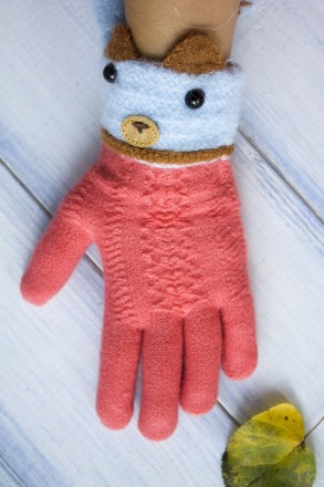 Детские перчатки Мишка
Яркие,теплые перчатки для девочек и мальчишек . Согреют р. . фото 2
